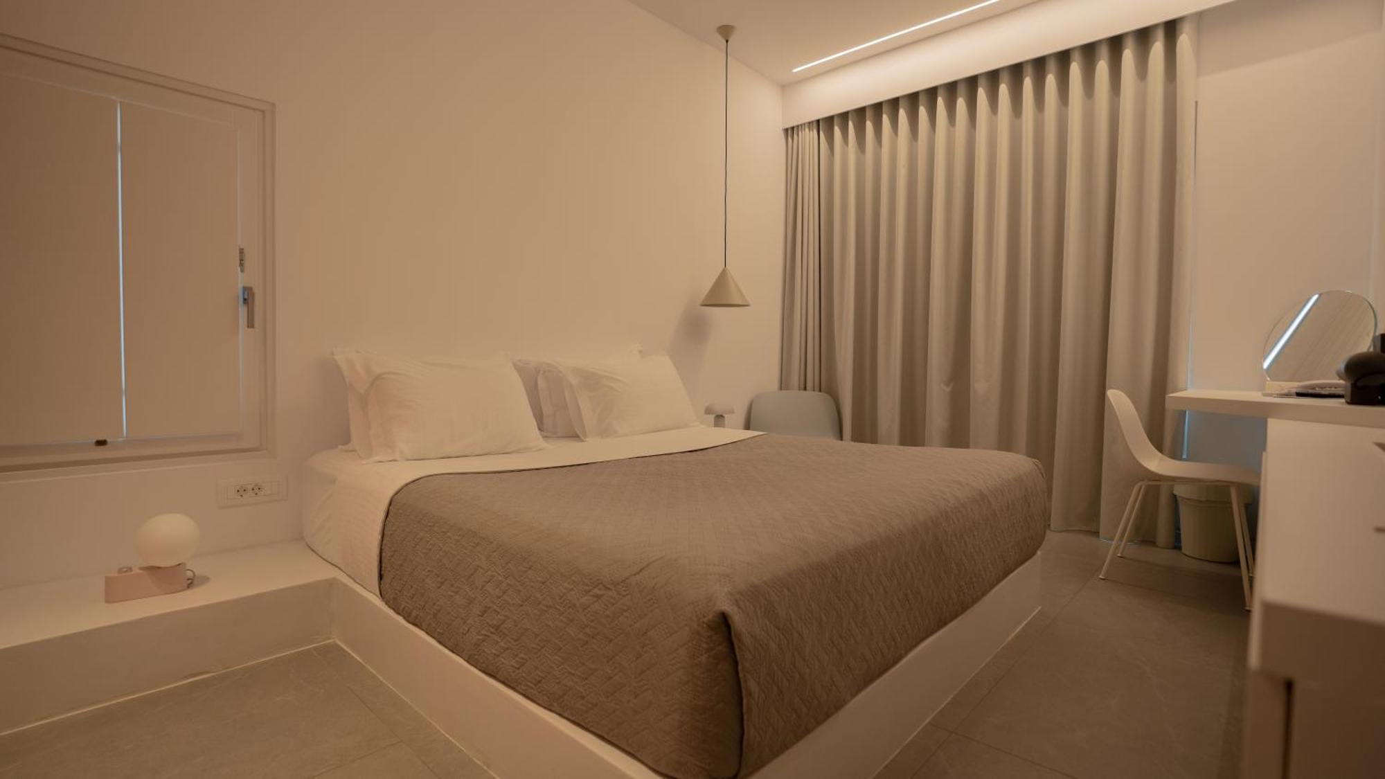 Neo Suites Fira  Exterior photo